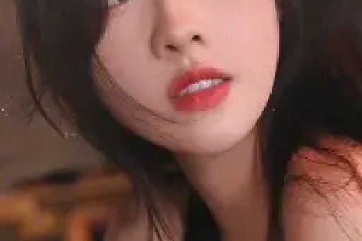 25岁男子猥亵20余名独行女性获刑8个月；“自己在淋雨却为小动物遮风挡雨”外卖小哥大雨中救断腿小狗感动无数网友｜三工晨报